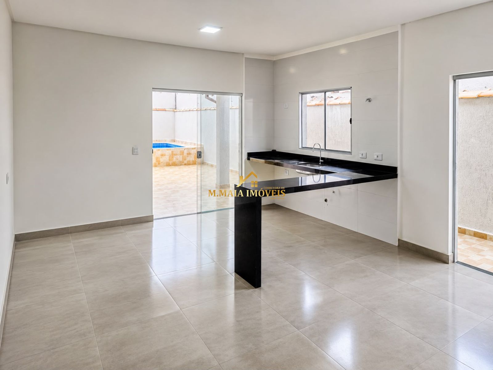 Casa em  - foto 4