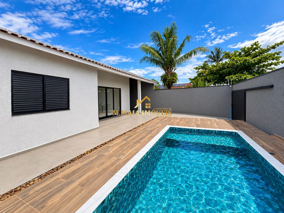 Casa à Venda em Mar e Sol, Peruíbe