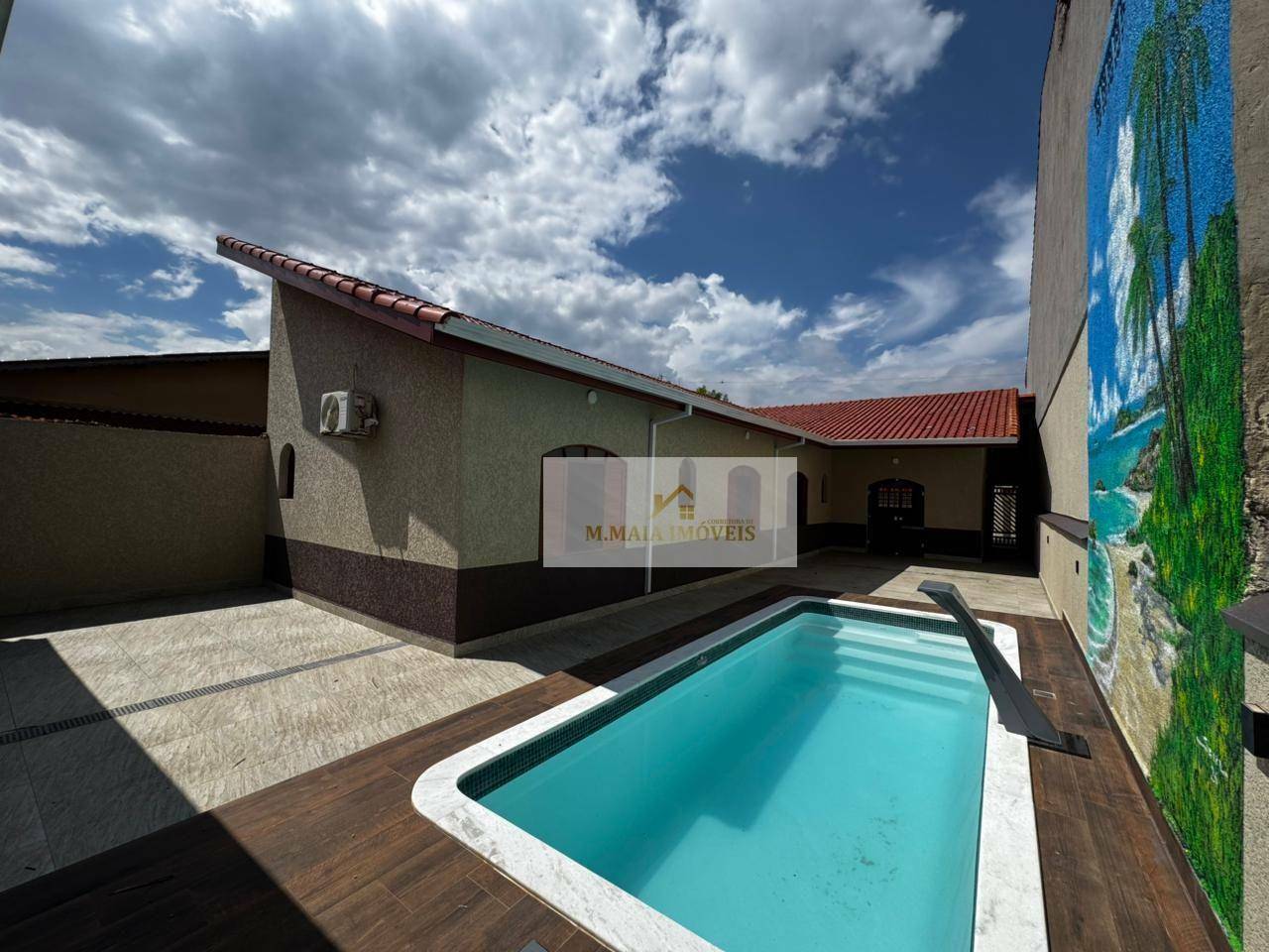 Casa à Venda em Estância Balneária Belmira Novaes, Peruíbe